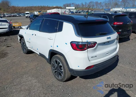 2023 Jeep Compass Limited 4X4 from USA, damaged, VIN 3C4NJDCN8PT534989